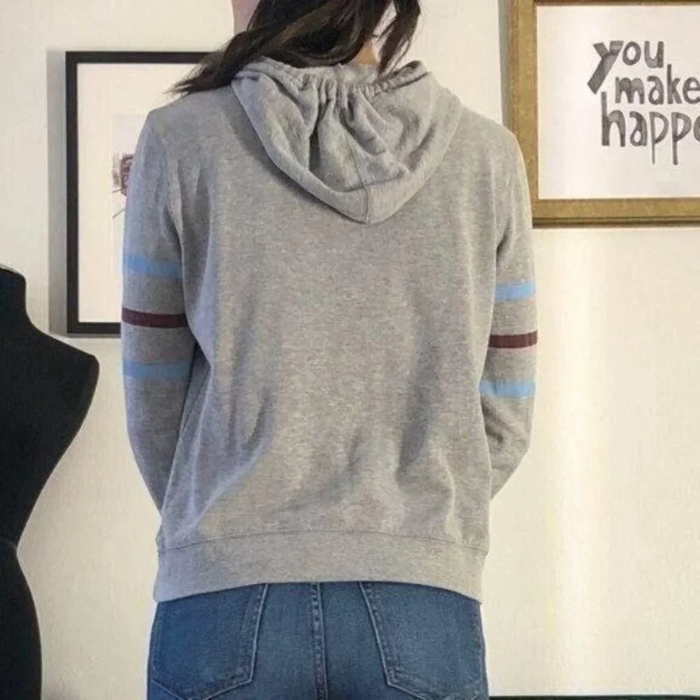 Disney Gray Mickey Mouse Hoodie Casual Style Small - Picture 3 of 8